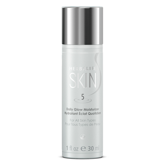 Herbalife SKIN hydrating illuminating lotion for radiant glowing skin without makeup
